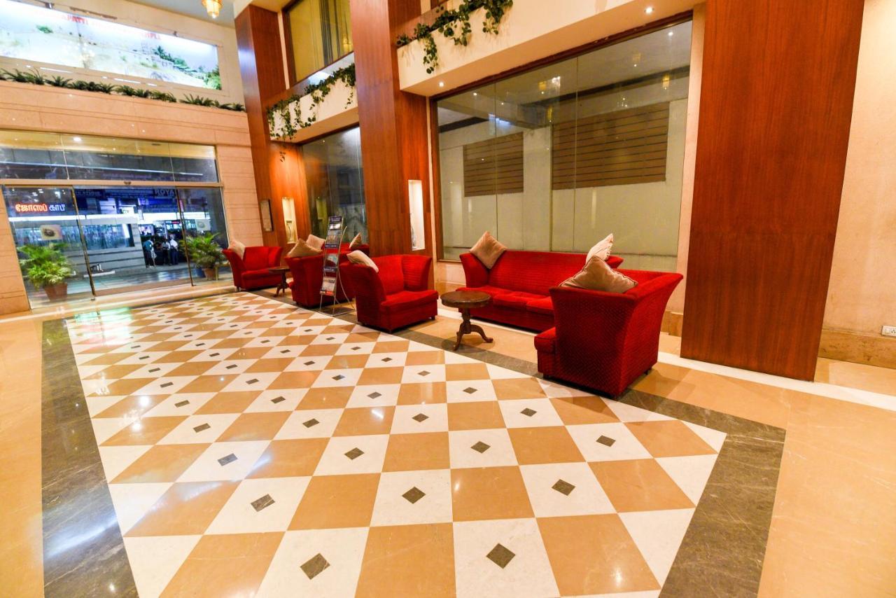 Pla Krishna Inn Tiruchirappalli Buitenkant foto