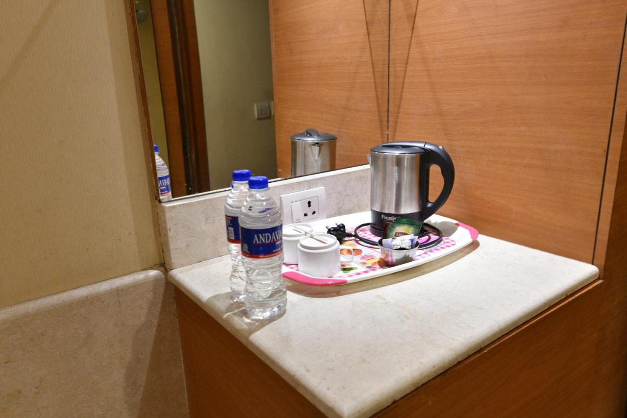 Pla Krishna Inn Tiruchirappalli Buitenkant foto