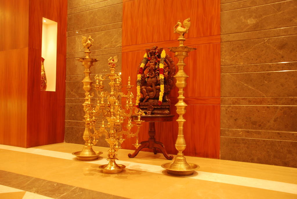 Pla Krishna Inn Tiruchirappalli Buitenkant foto