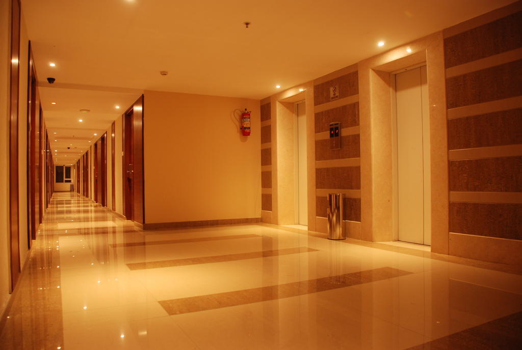 Pla Krishna Inn Tiruchirappalli Buitenkant foto